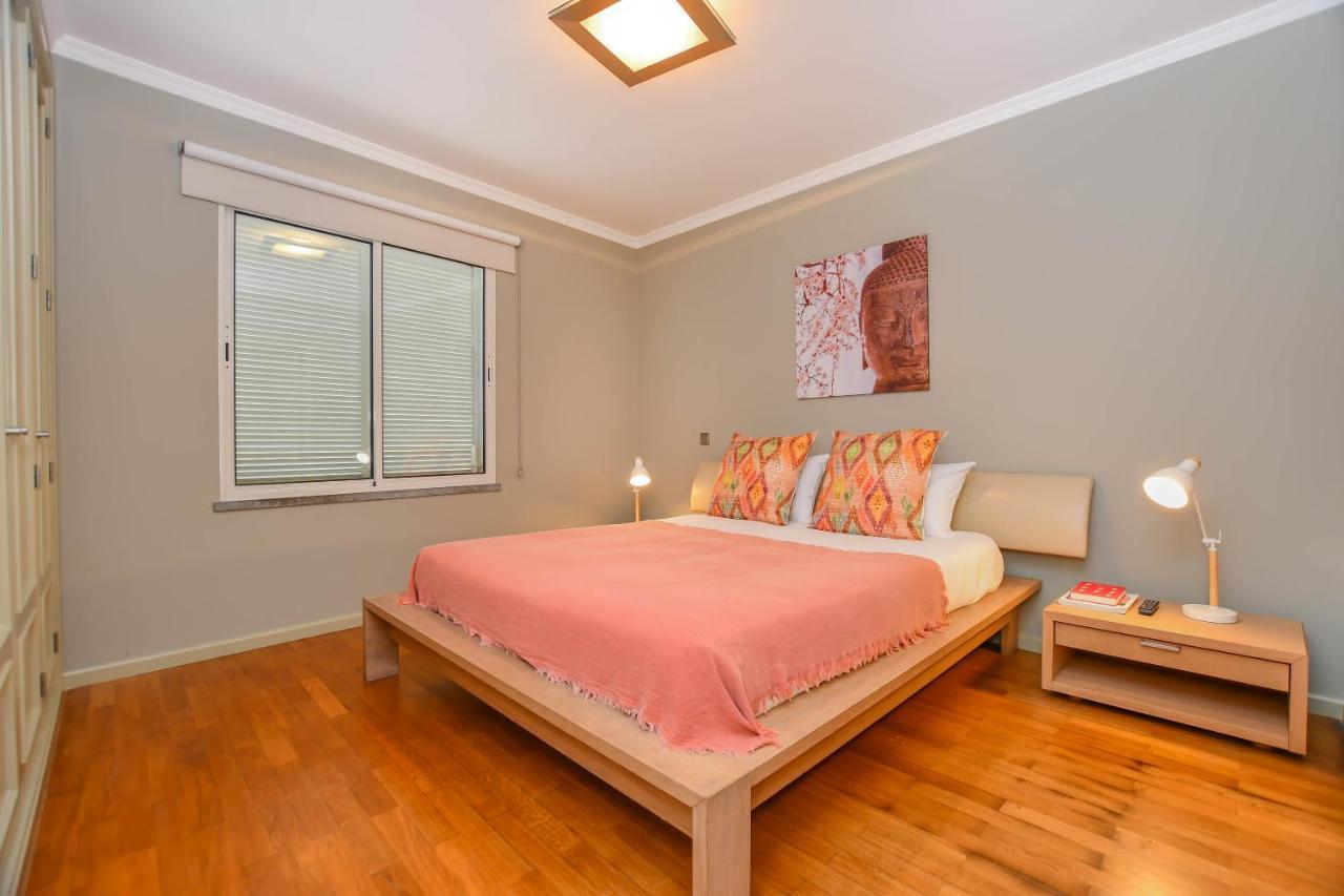 Apartamento Costa Do Sol ฟุงชาล ภายนอก รูปภาพ