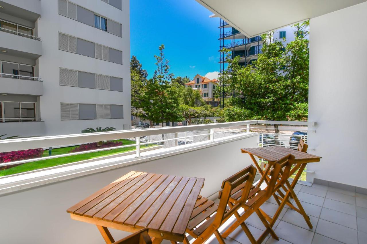 Apartamento Costa Do Sol ฟุงชาล ภายนอก รูปภาพ