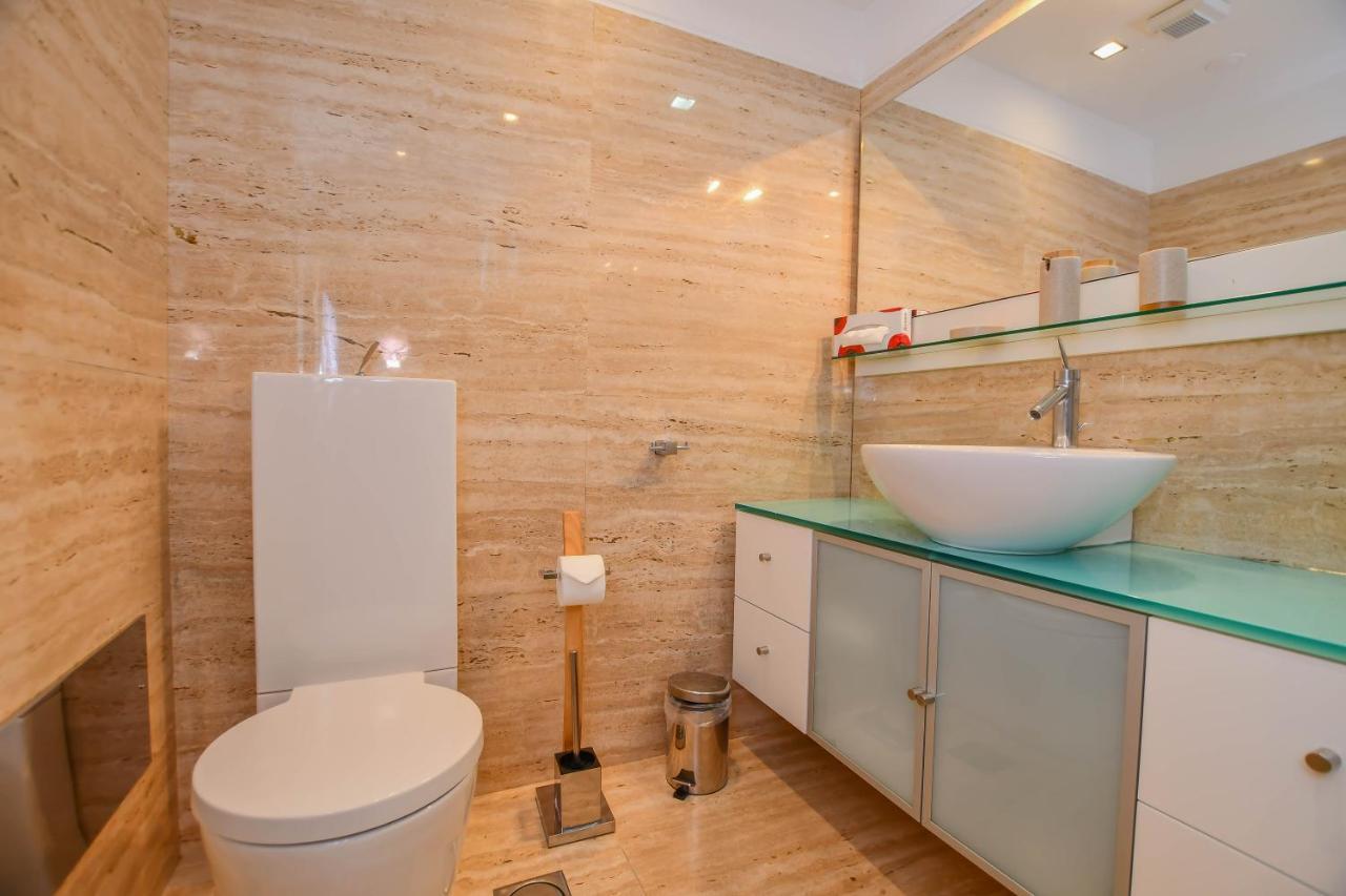 Apartamento Costa Do Sol ฟุงชาล ภายนอก รูปภาพ