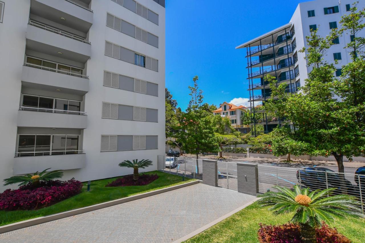 Apartamento Costa Do Sol ฟุงชาล ภายนอก รูปภาพ